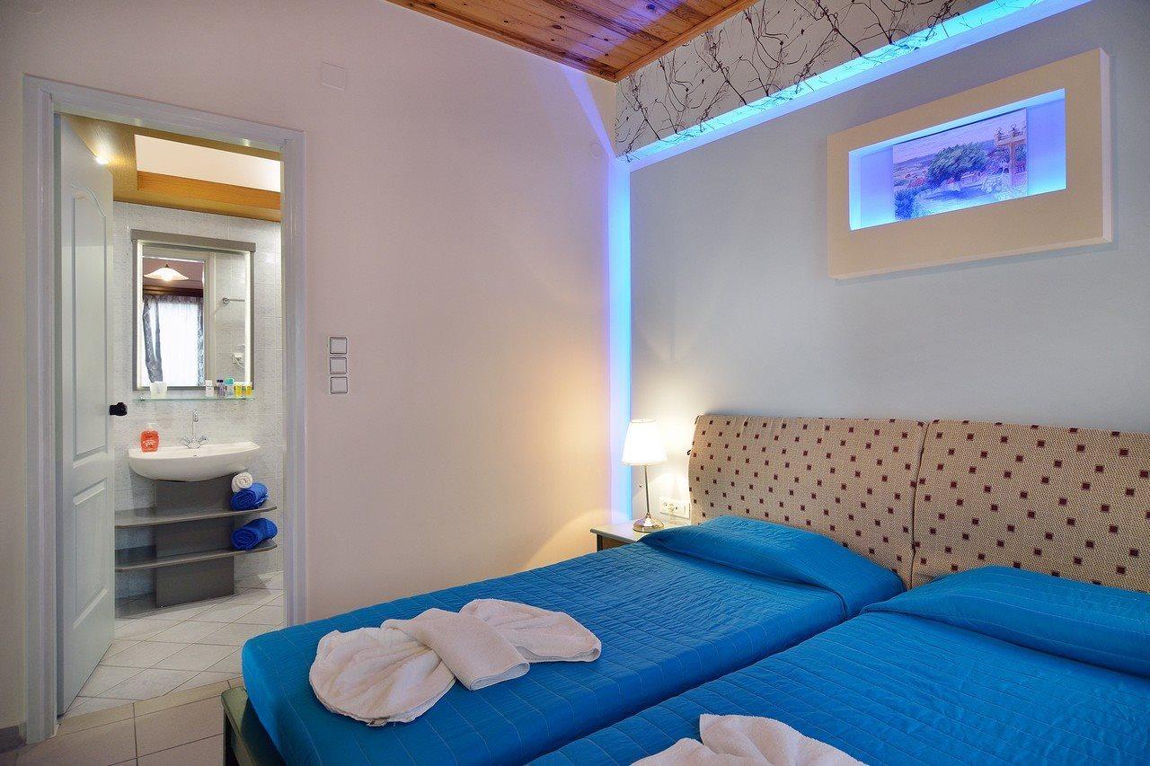 Mythos- Platanias- -apts Hotel 2*