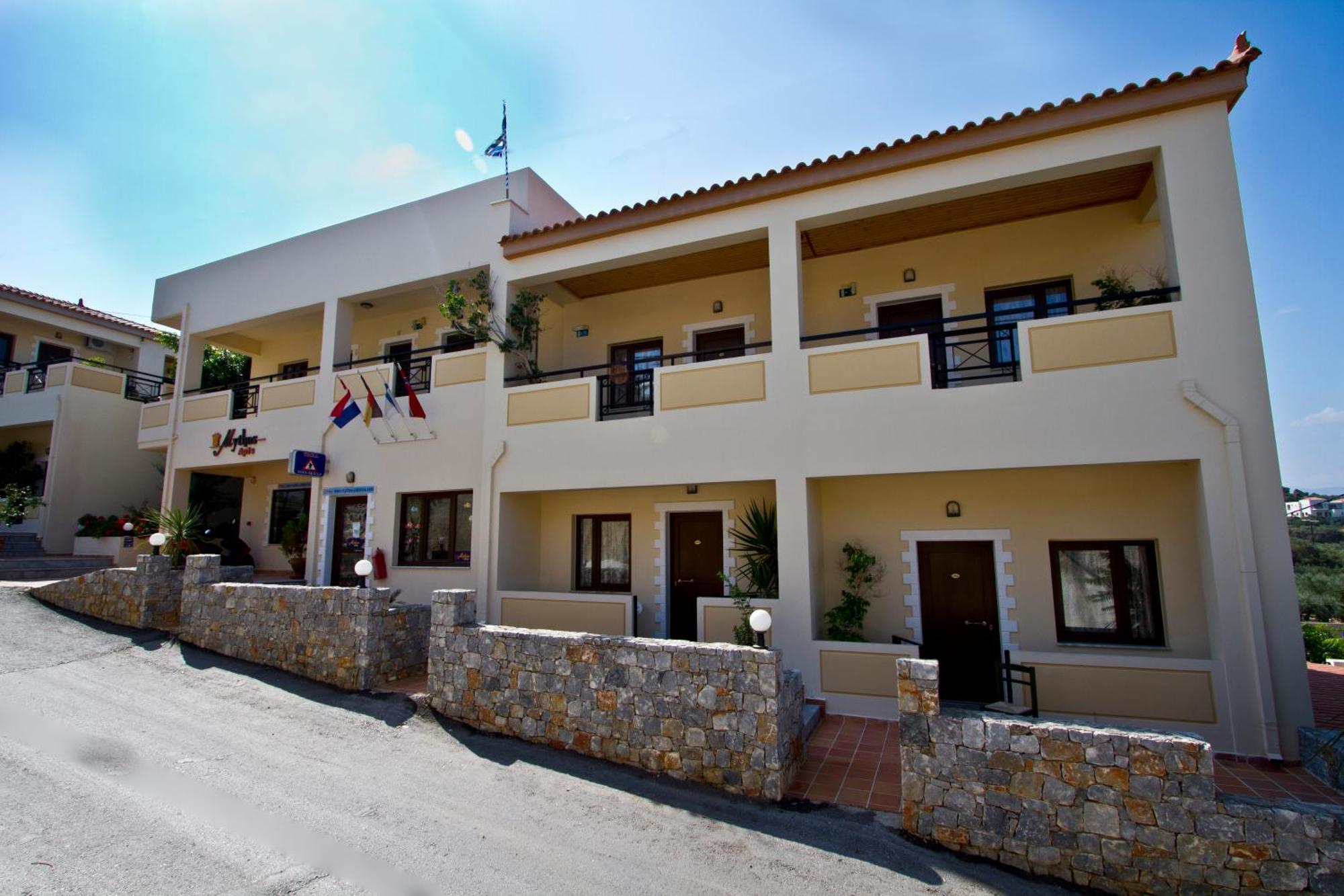 Hotel Mythos- Platanias- -apts Platanias (Crete)