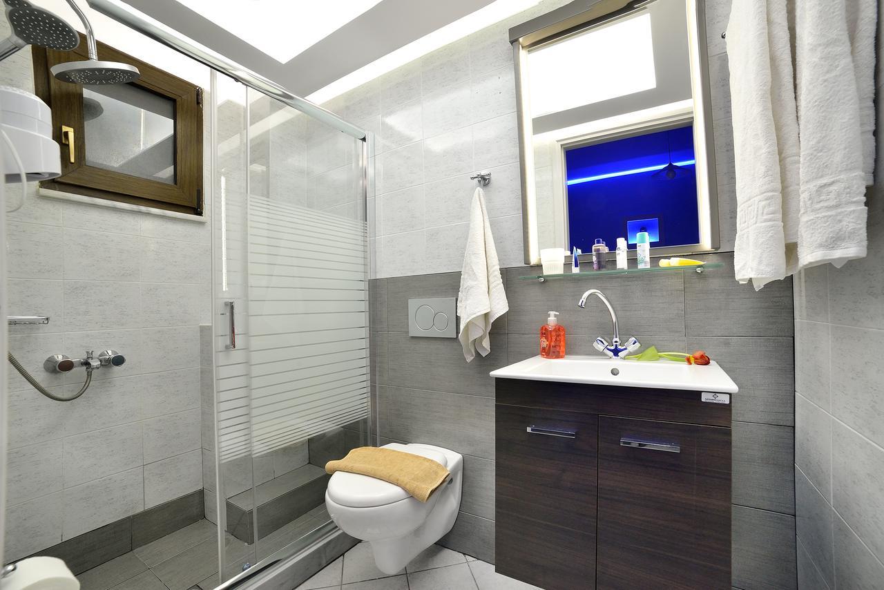 Mythos- Platanias- -apts Platanias (Crete)