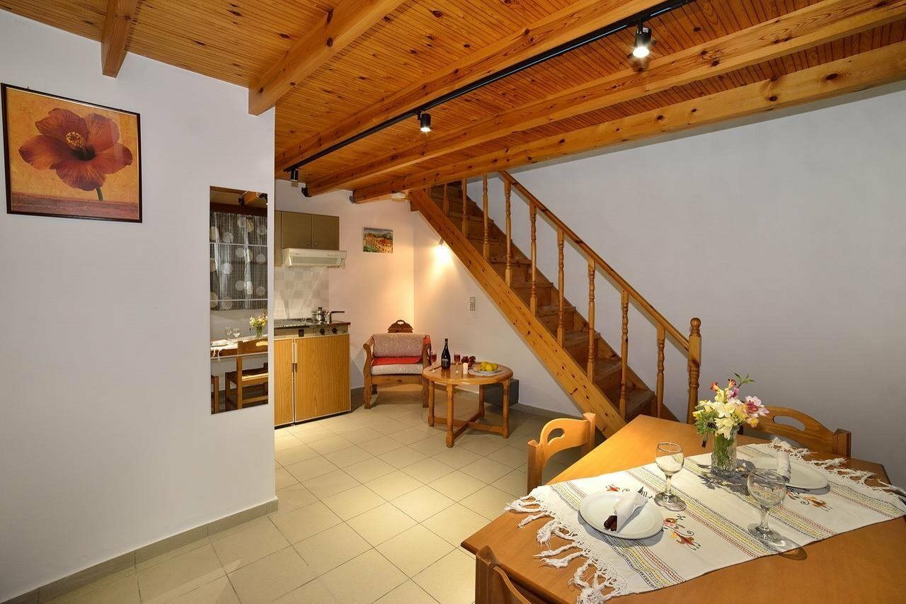 Mythos- Platanias- -apts Hotel 2*